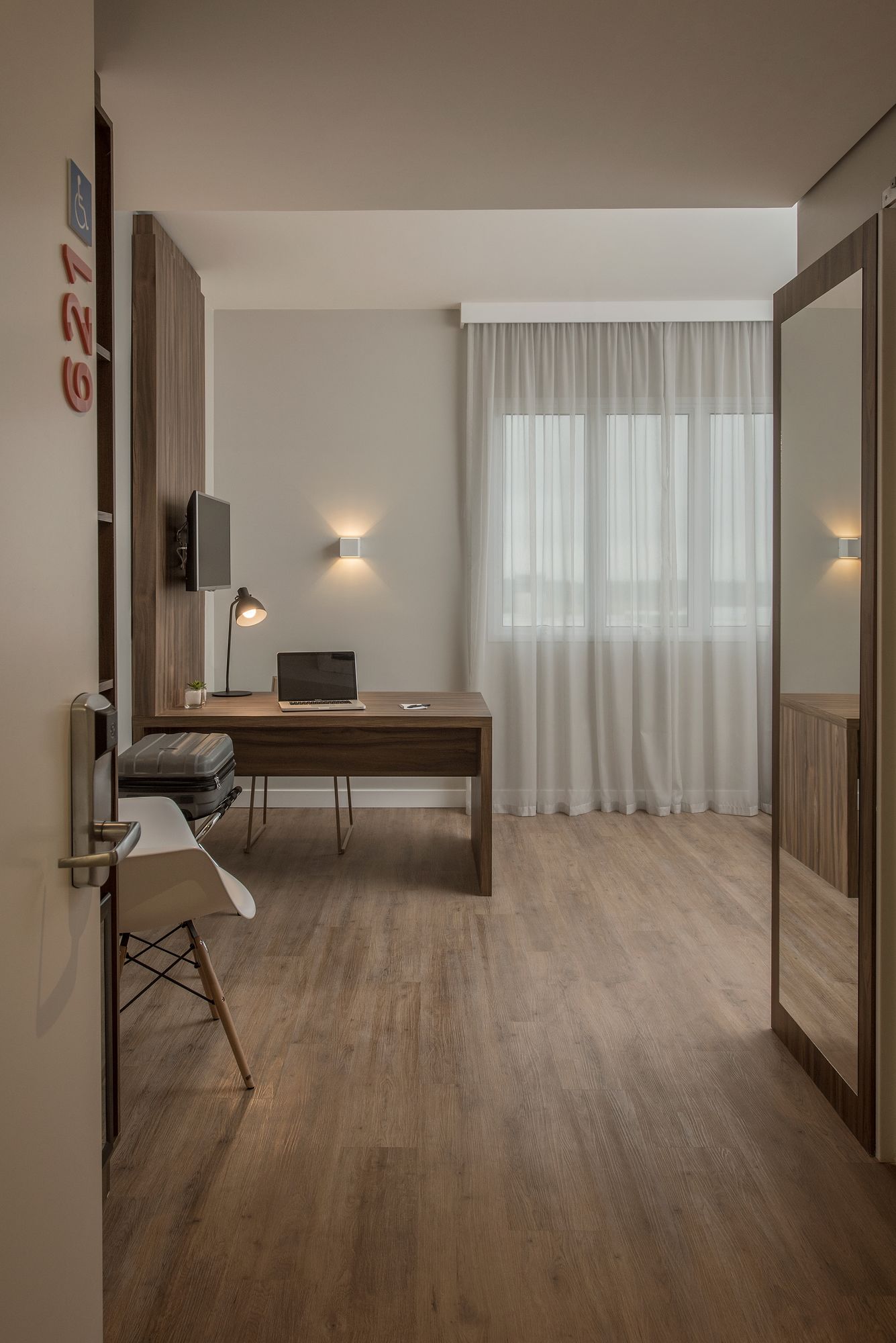 Фото Intercity Patio Pindamonhangaba