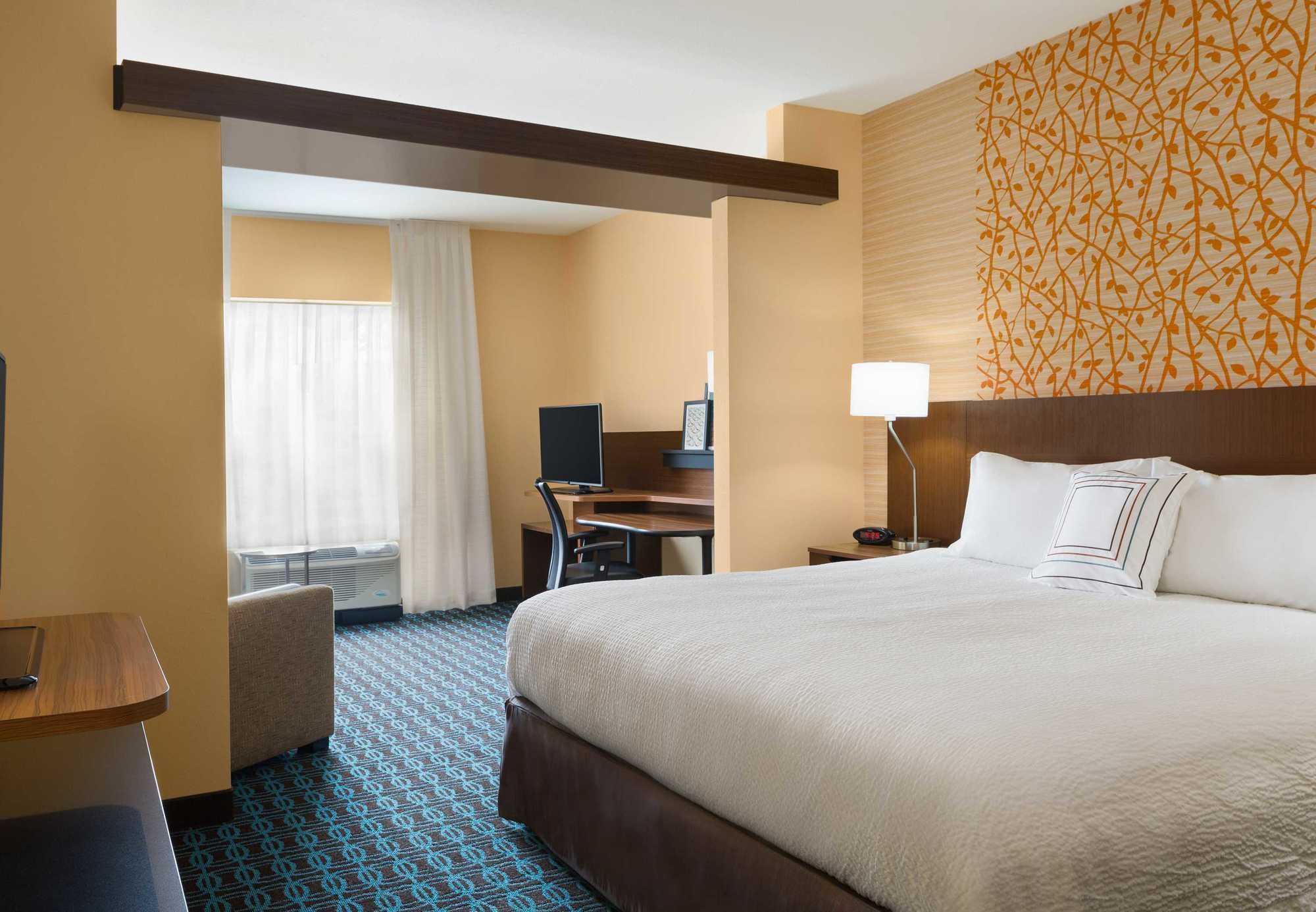 Фото Fairfield Inn & Suites Athens