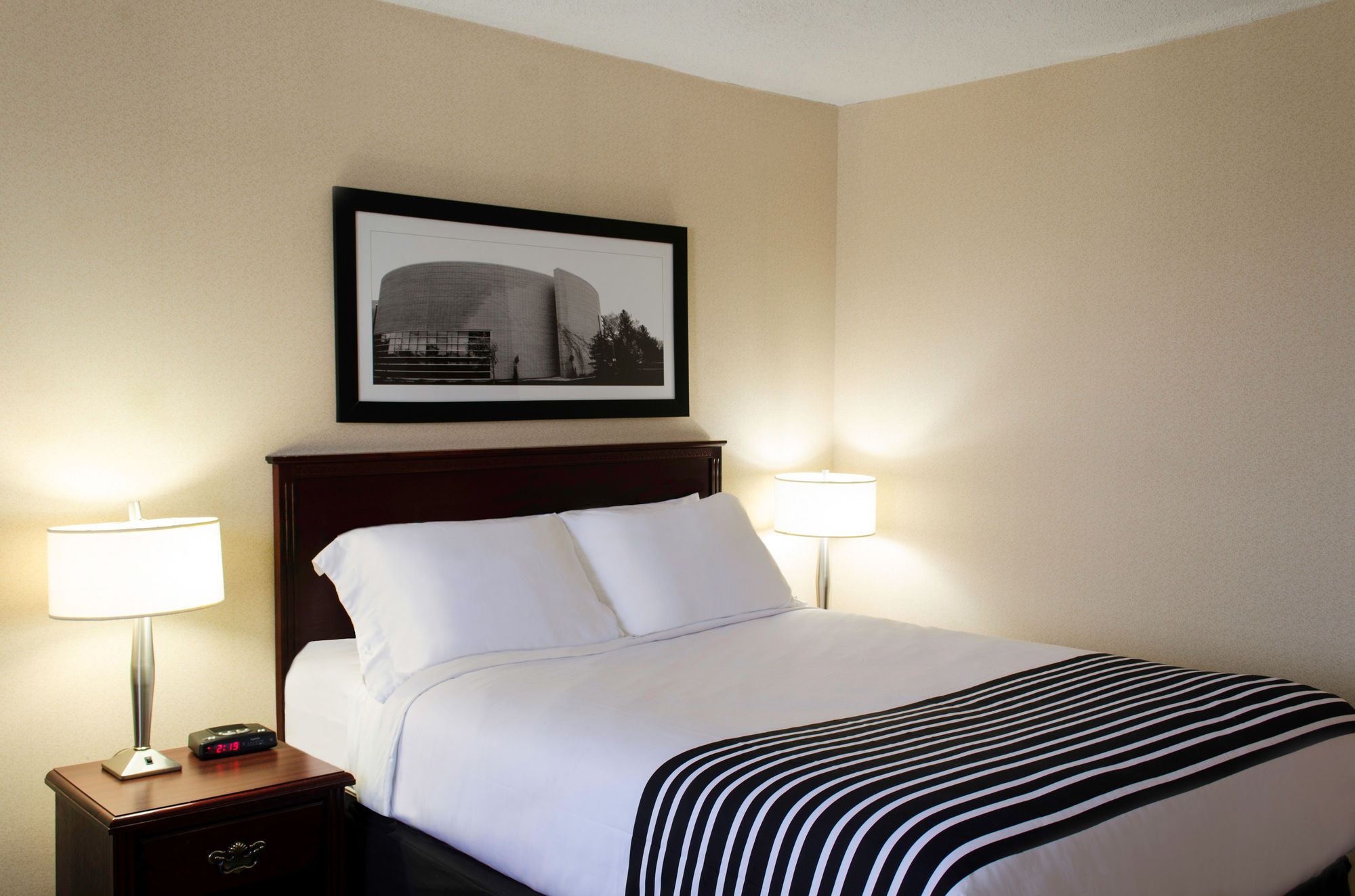 Фото Sandman Inn Cranbrook