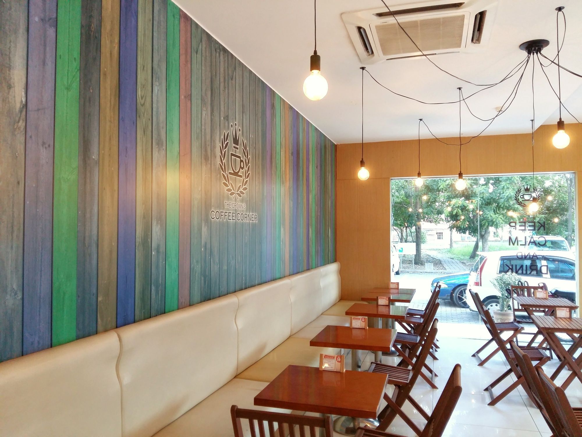 Фото The Crown Borneo Hotel