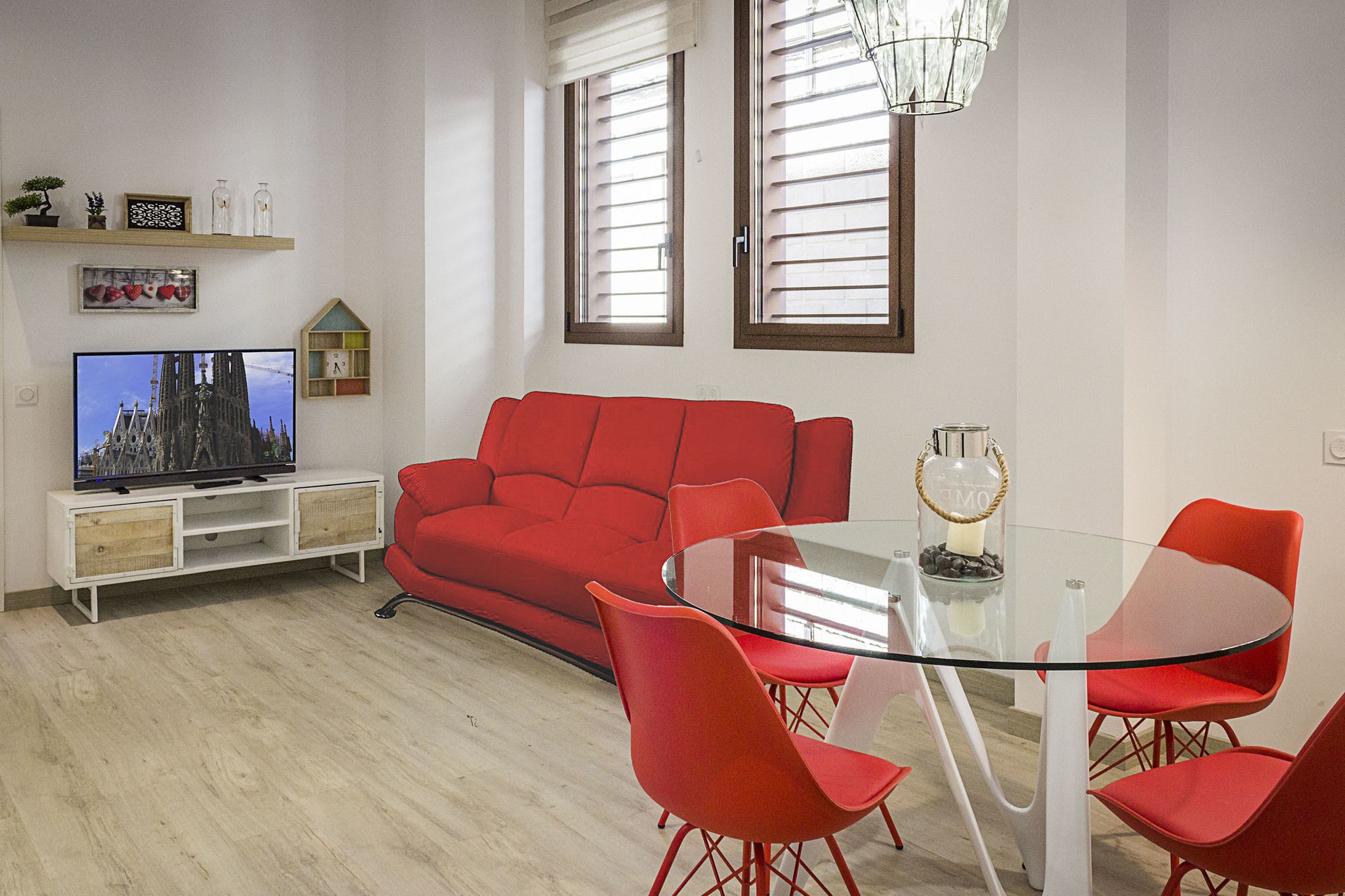 Фото Hostemplo Sagrada Familia