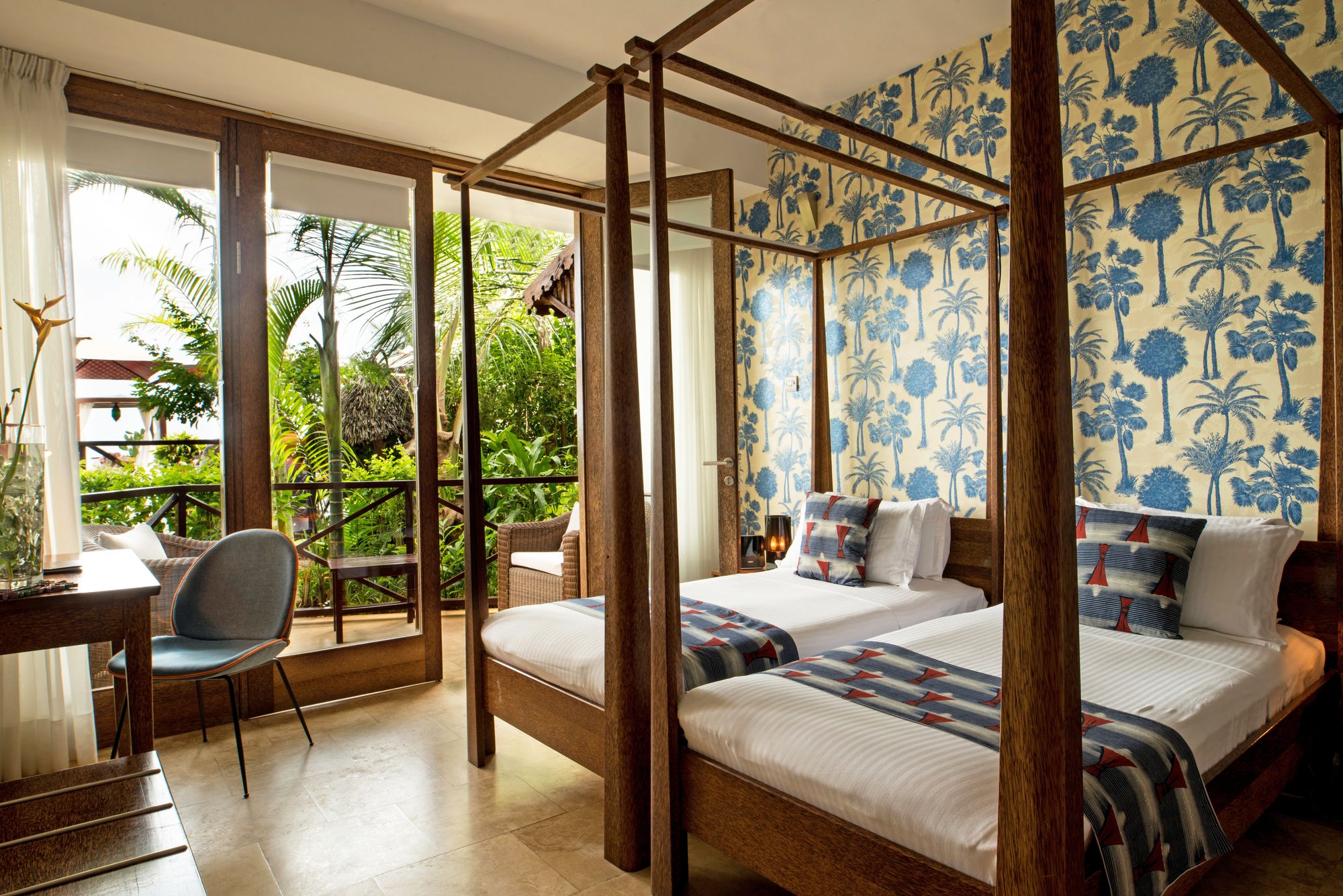Фото The Z Hotel