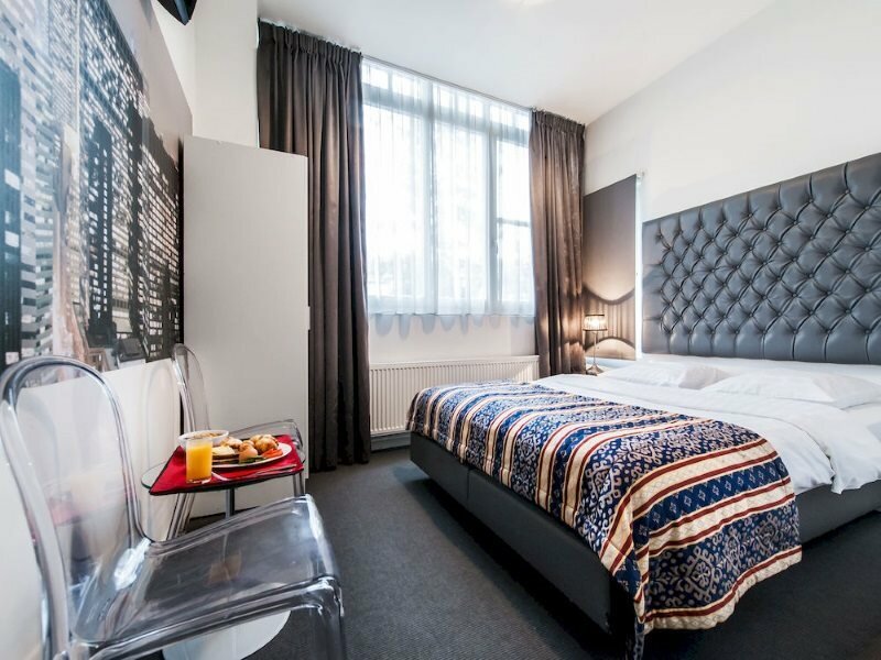 Фото отеля 2