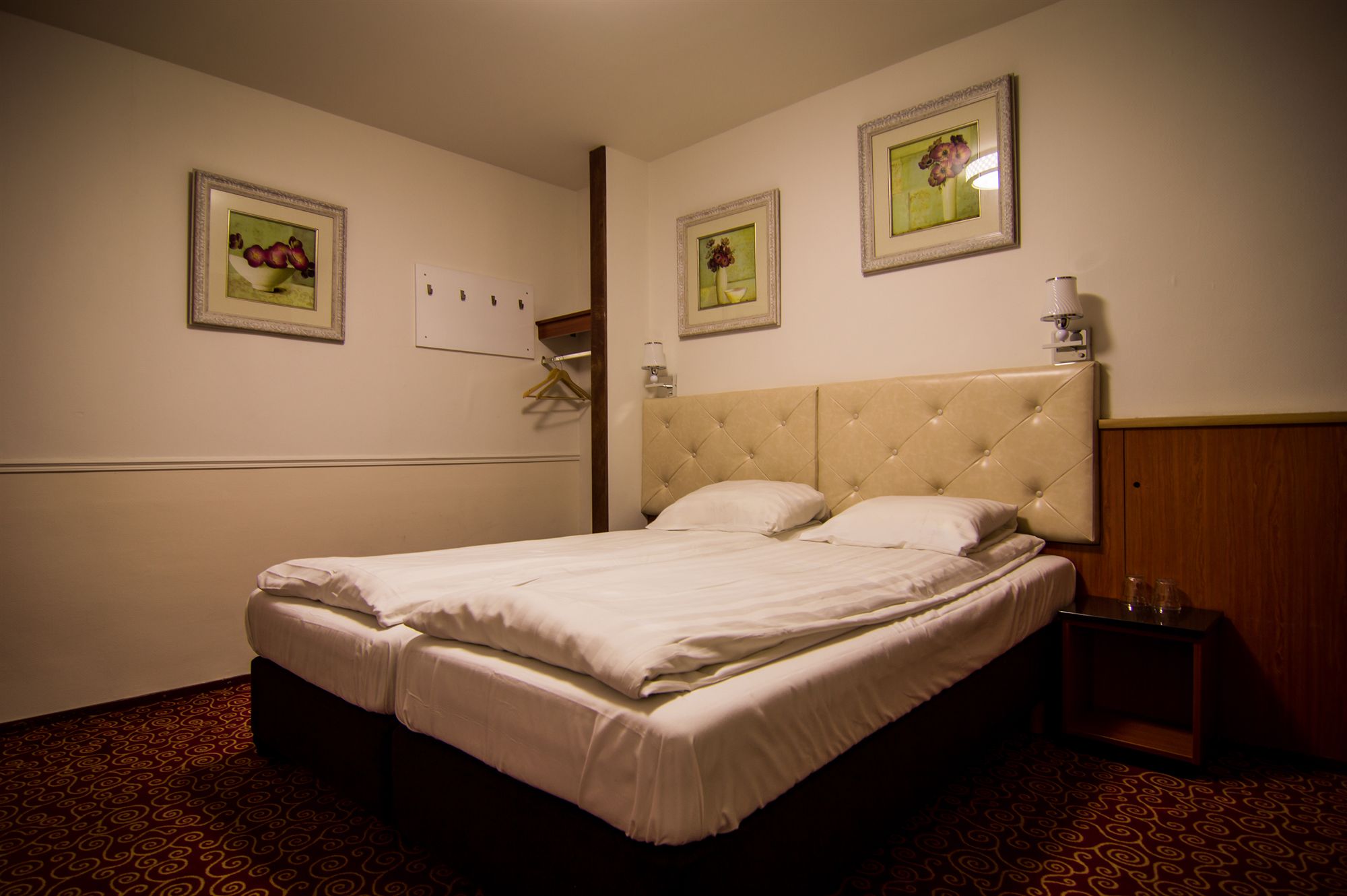 Фото Amsterdam Downtown Hotel