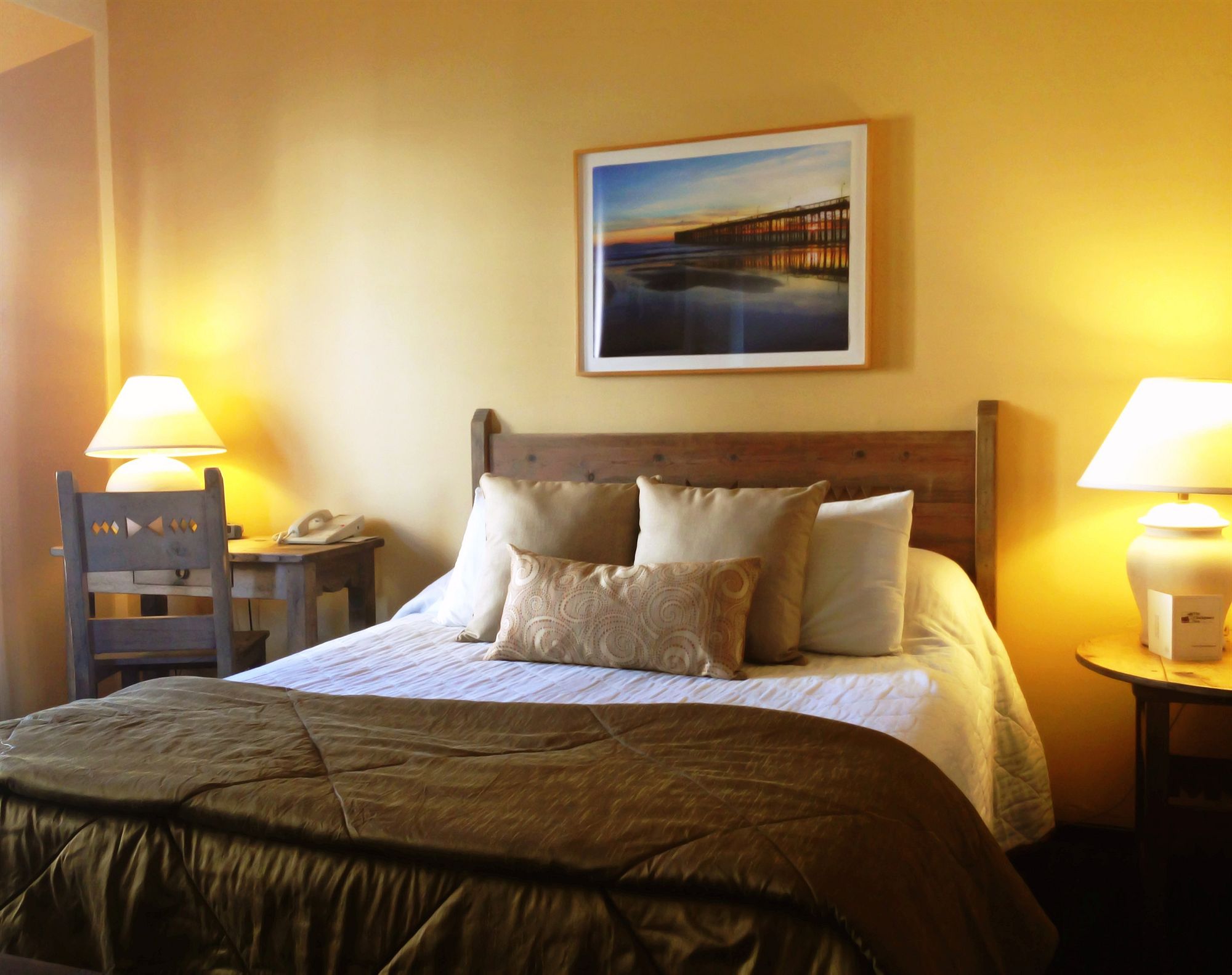 Фото Clocktower Inn Ventura