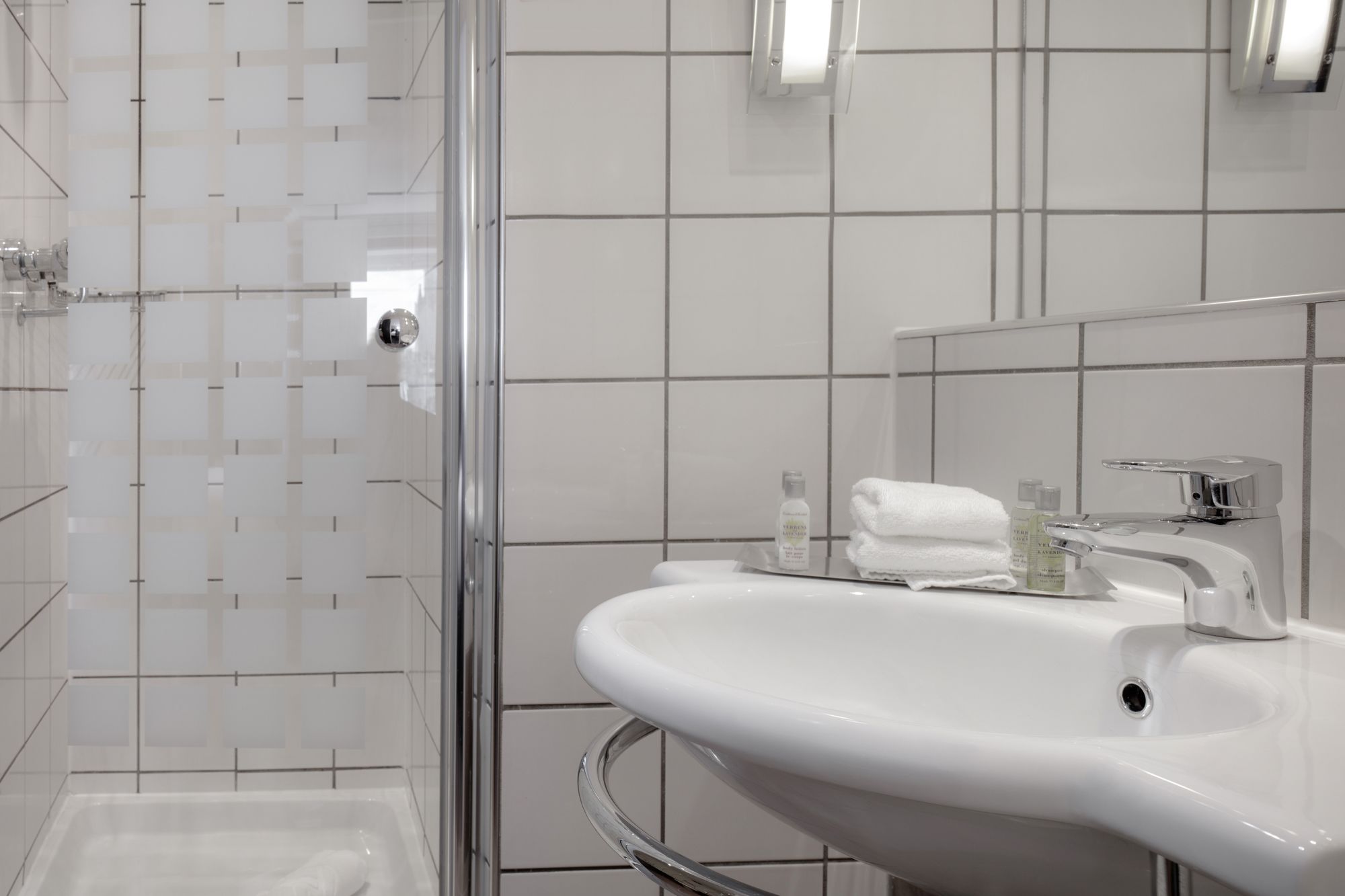 Фото DoubleTree by Hilton Bristol City Centre