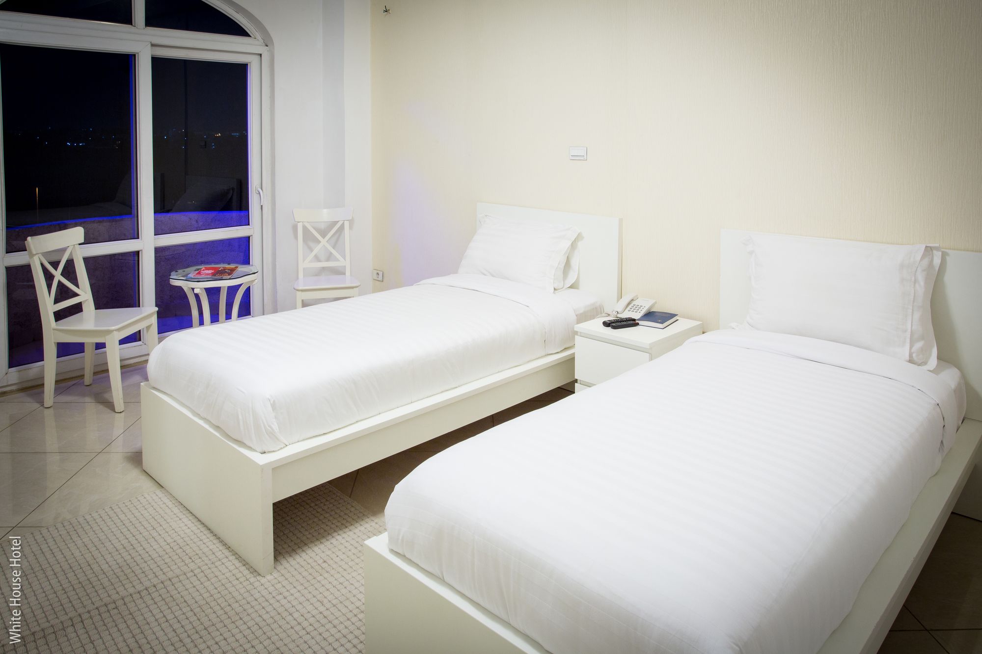 Фото White House Addis Hotel