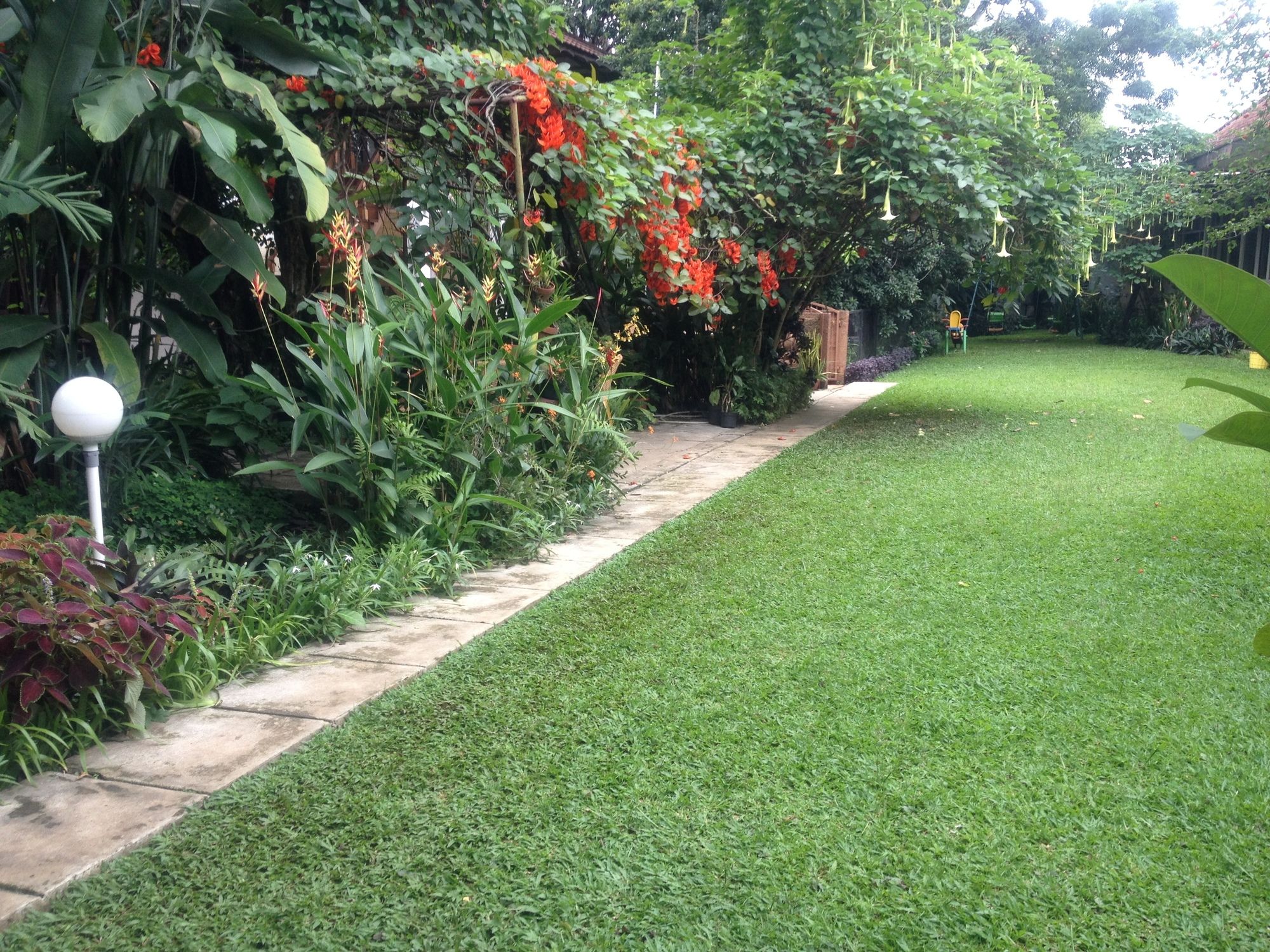 Фото RedDoorz Hostel @ Dago 2