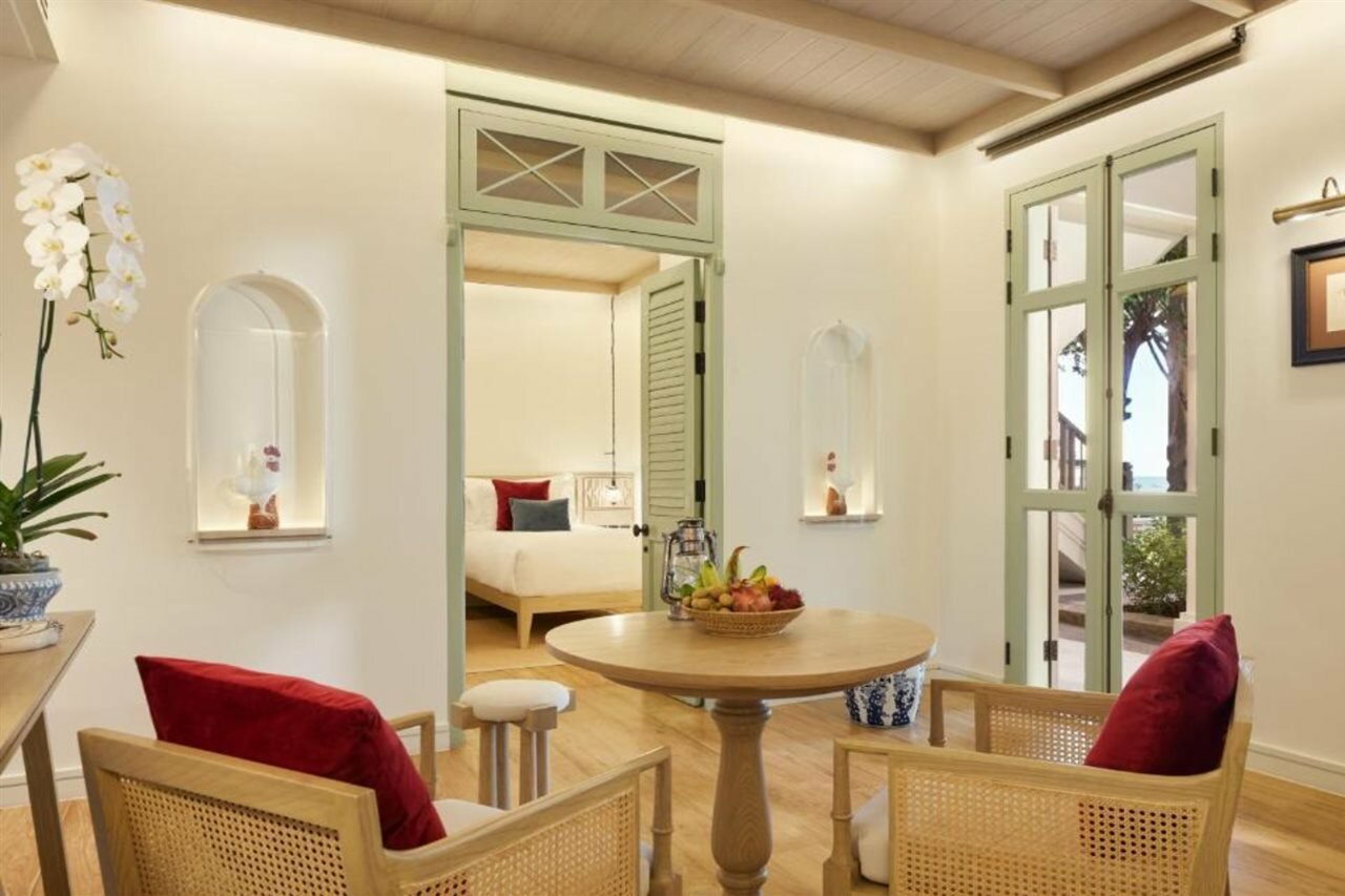 Фото Charras Bhawan Hotel and Residences