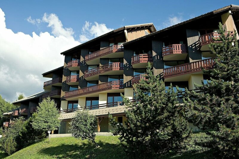 Гостиница Vvf Les sittelles à Montalbert