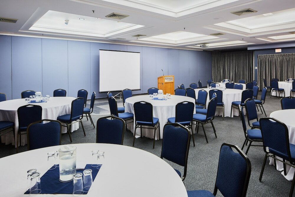 Фото Norwood Hotel