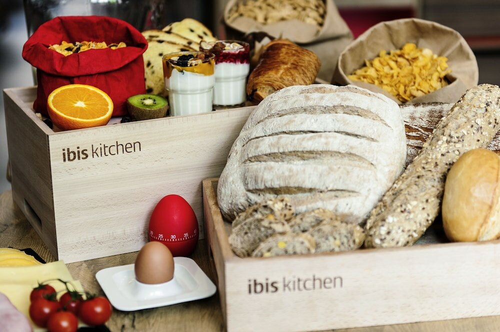 Фото Hotel ibis Madrid Alcobendas