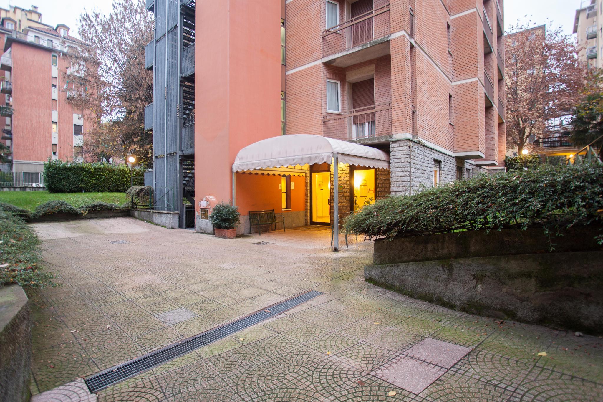 Фото iH Aparthotel Milano Argonne Park