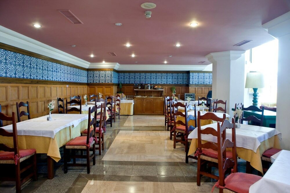 Фото Aparthotel Trevenque