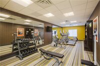 Фото Holiday Inn Express & Suites Eureka, an Ihg Hotel