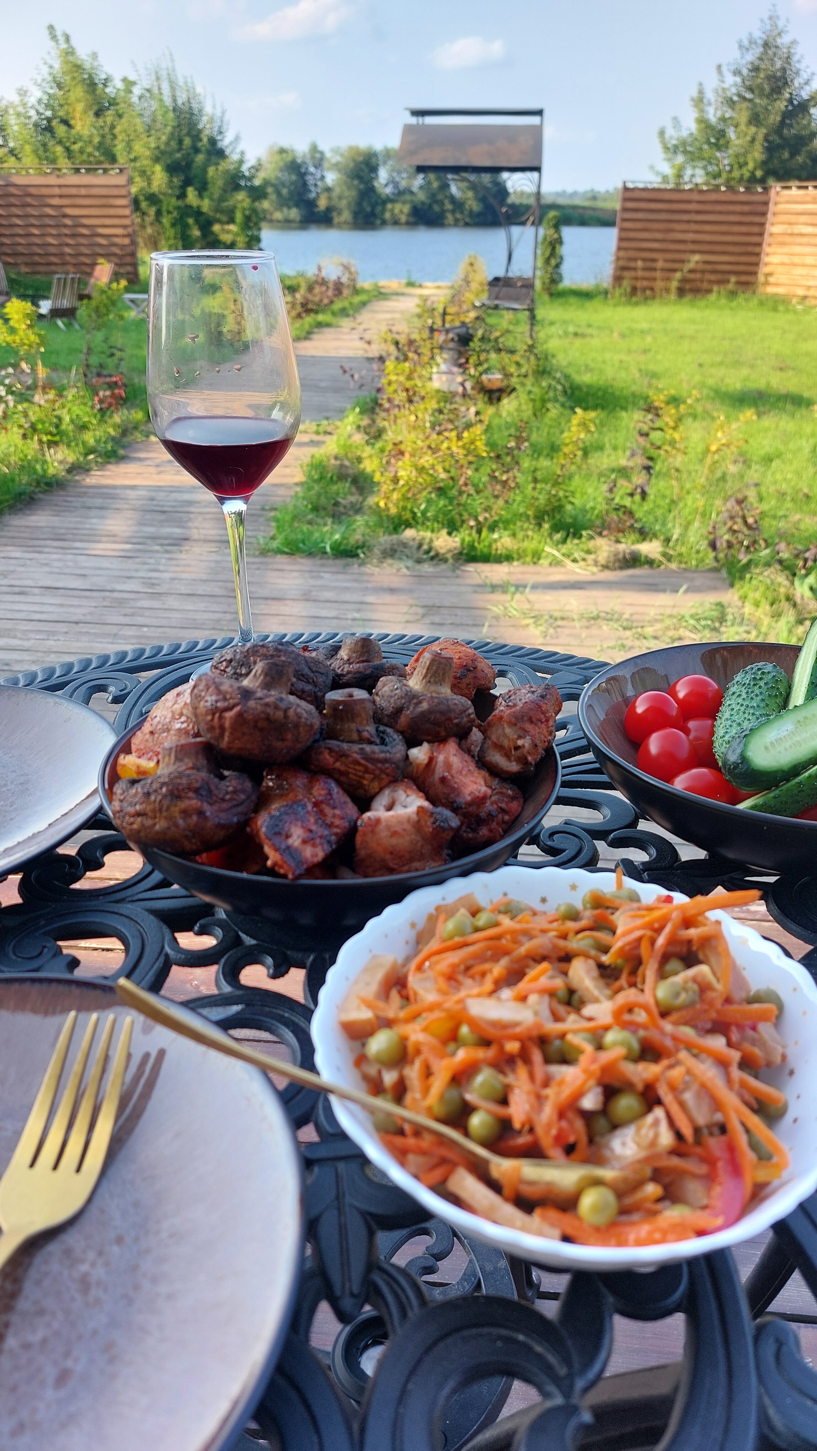 Фото Дом у реки