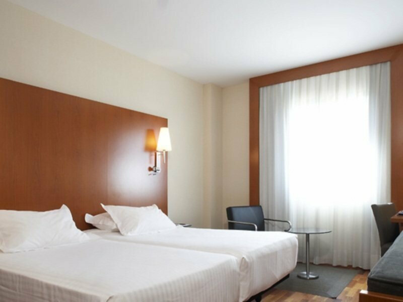 Фото Ac Hotel Sevilla Fórum by Marriott