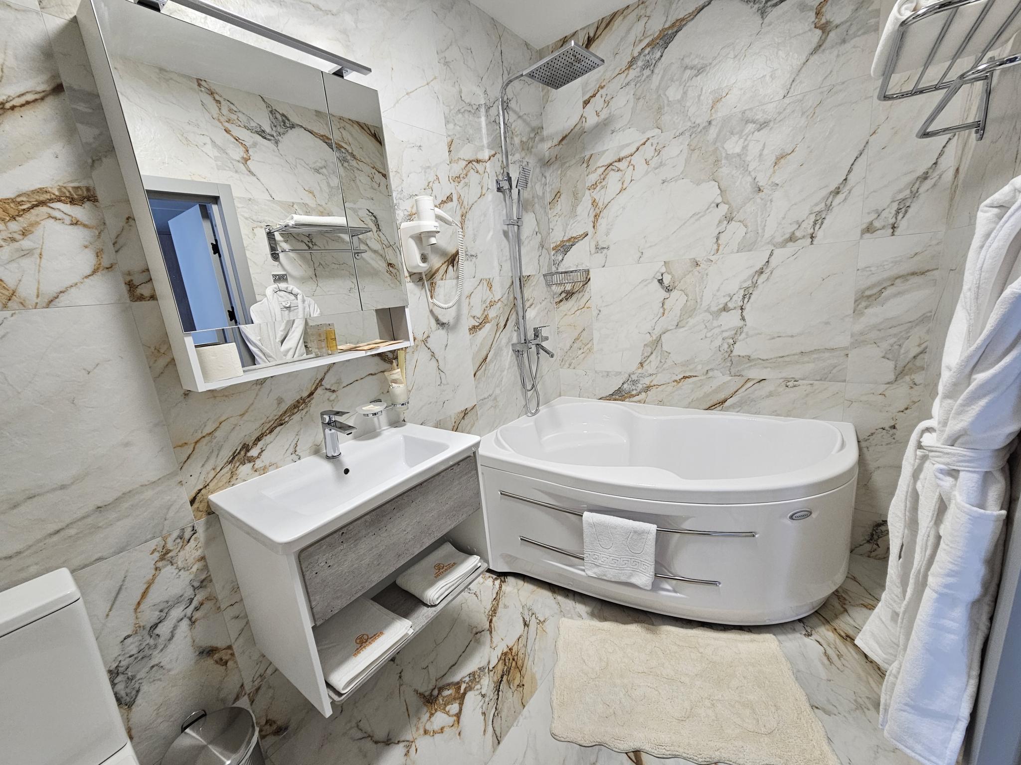 Фото Петровский