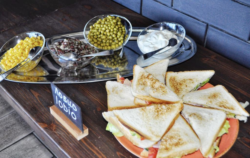 Фото Central Inn Conference Hotel