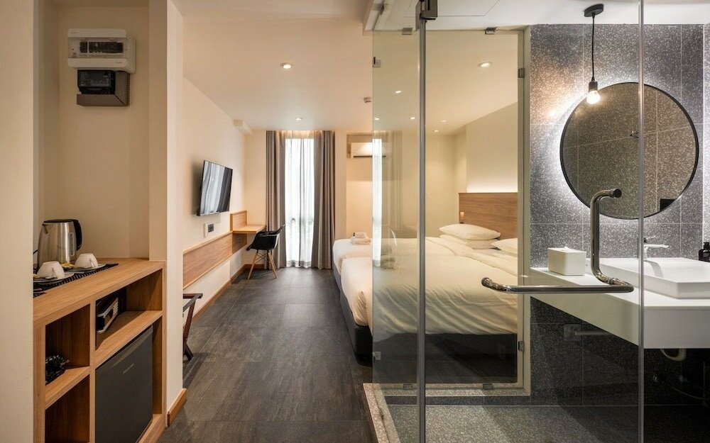 Фото Zen Master Hotel