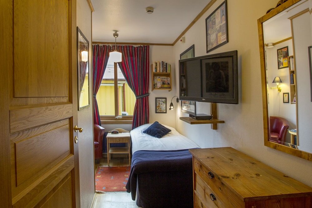 Фото Hotell Gästis