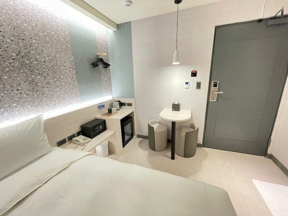 Фото Shinshin Hotel