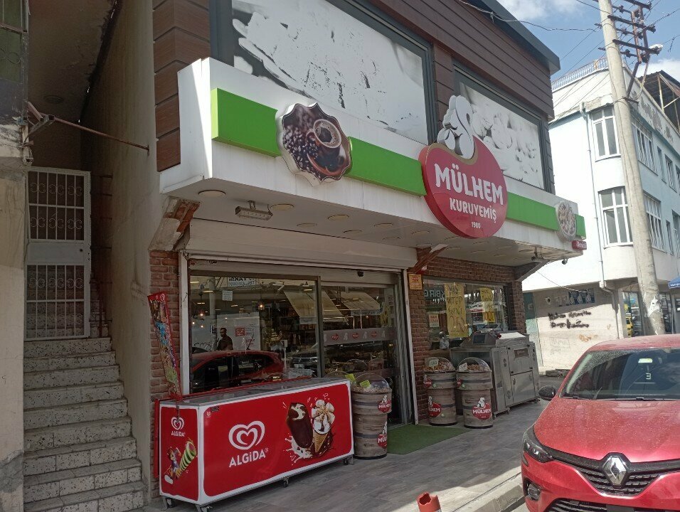 Nuts, snacks, dried fruits Mulhem Nuts, Adana, photo