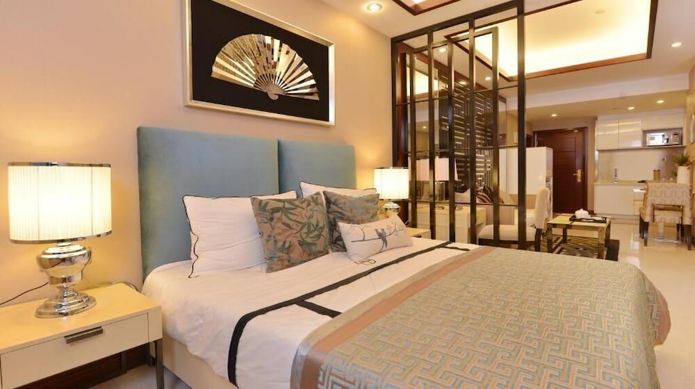 Фото Royal River Apartment