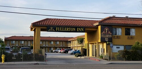 Гостиница Fullerton Inn в Фуллертоне