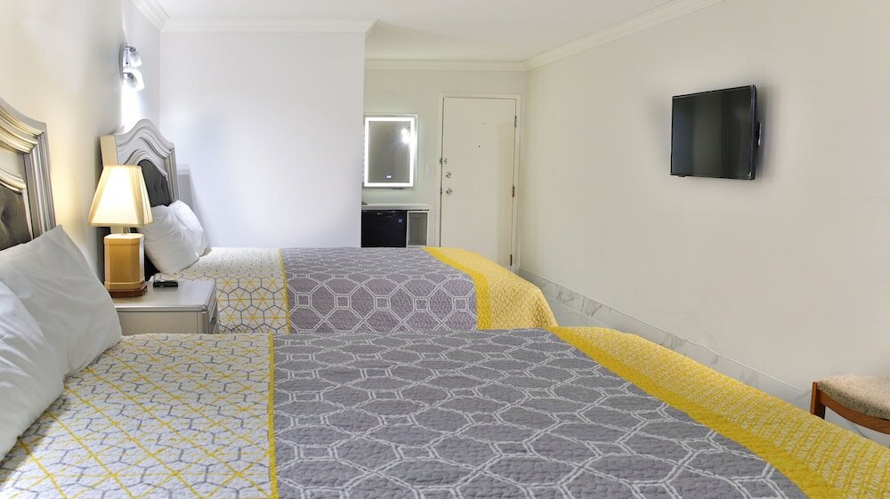 Фото Diplomat Inn