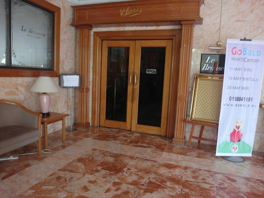 Фото Somerset Hotel