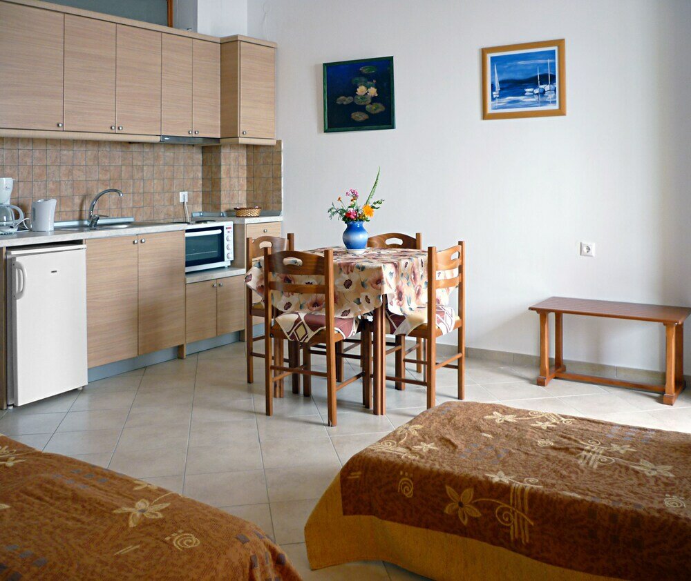 Фото Nereides Seaside Apartments