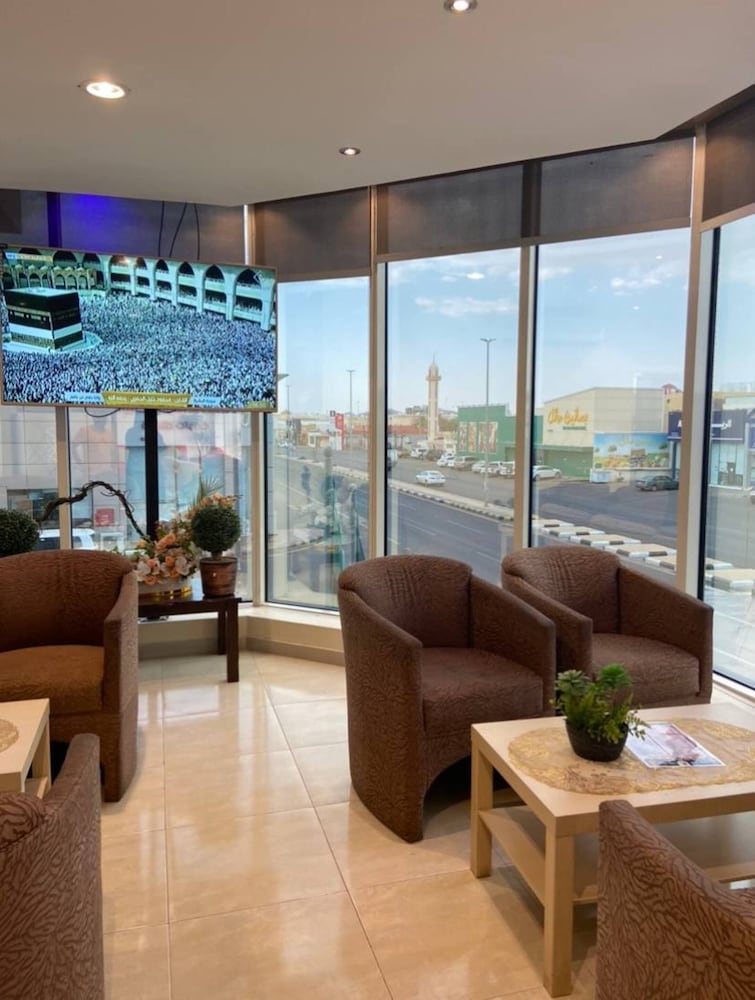 Фото Al Raha Hotel Suites