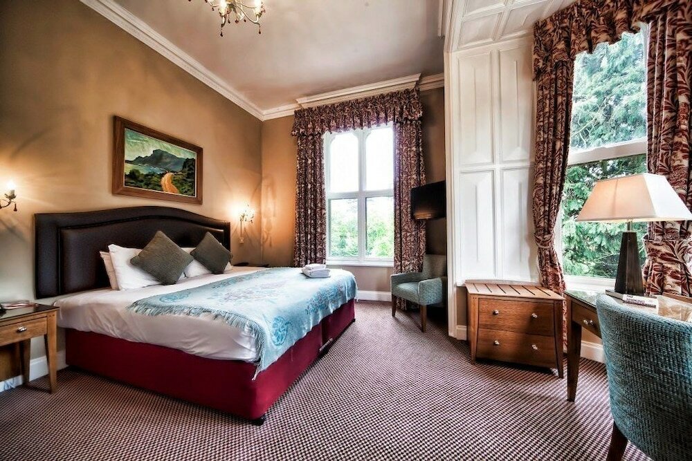 Фото Brownsover Hall Hotel