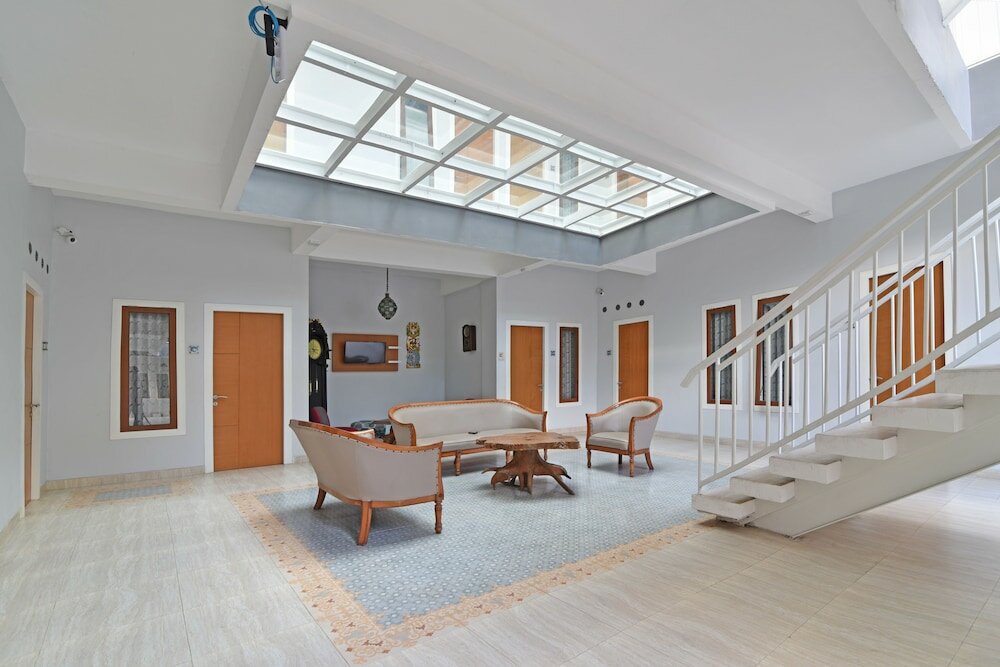 Фото RedDoorz Plus @ Mahendradatta Denpasar