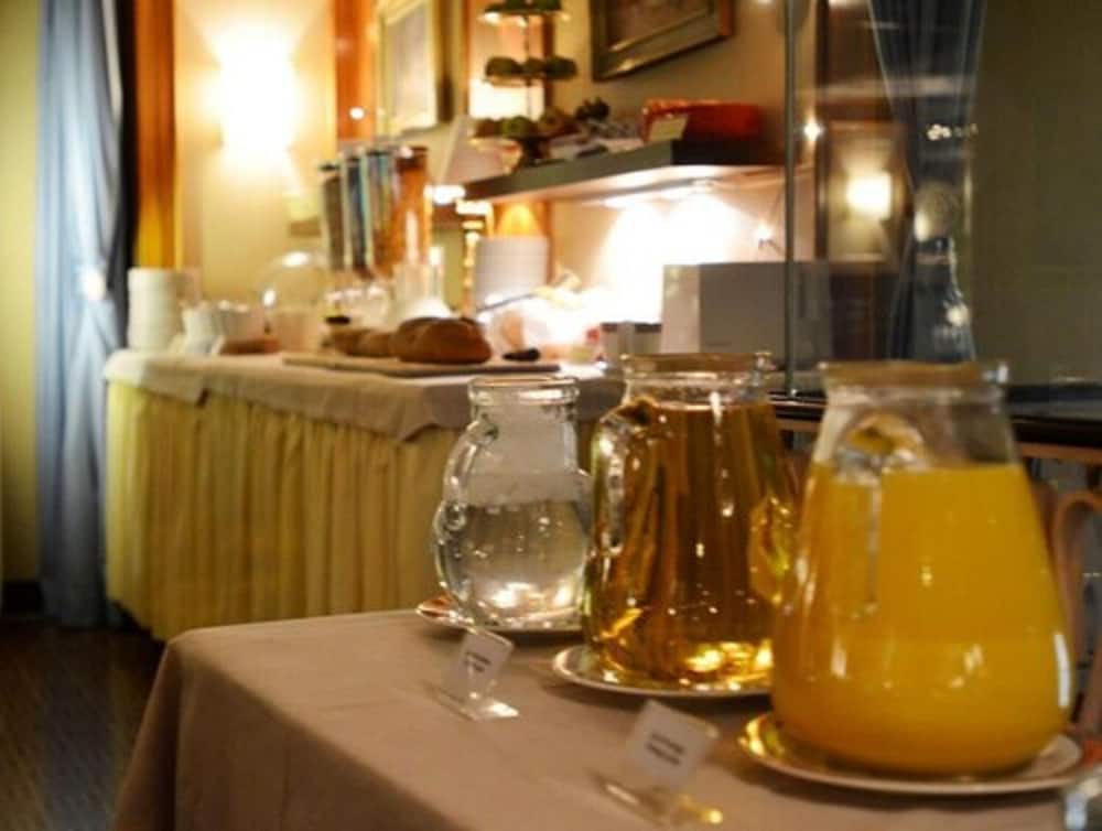 Фото Athmos Hotel