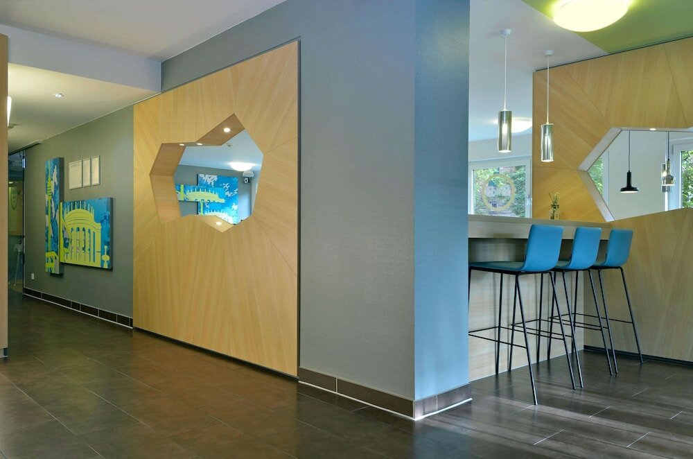 Фото B&b Hotel Stuttgart-City