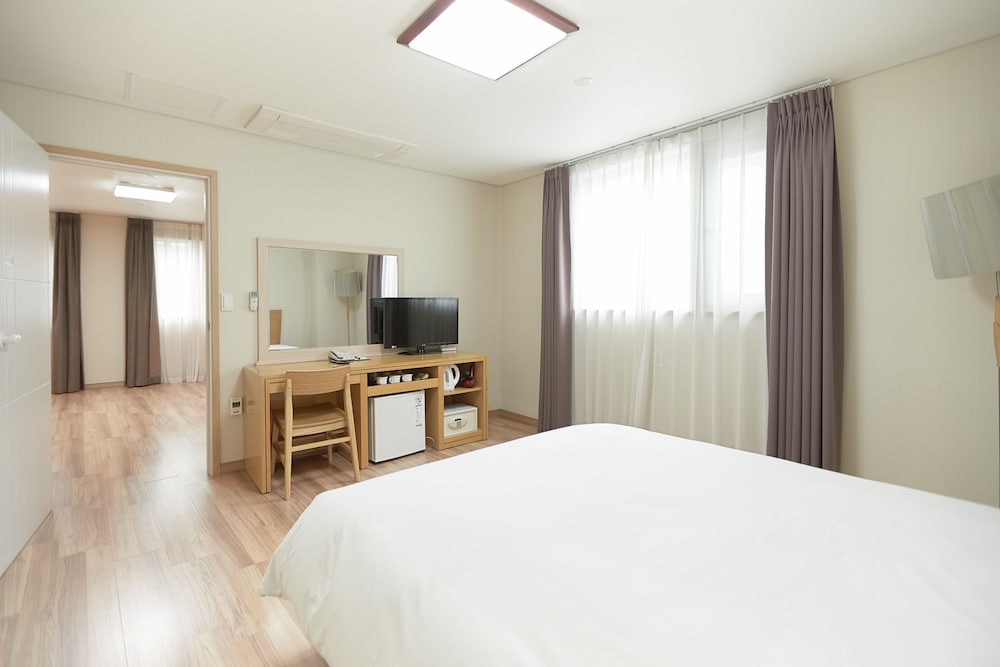 Фото Tower Hill Hotel