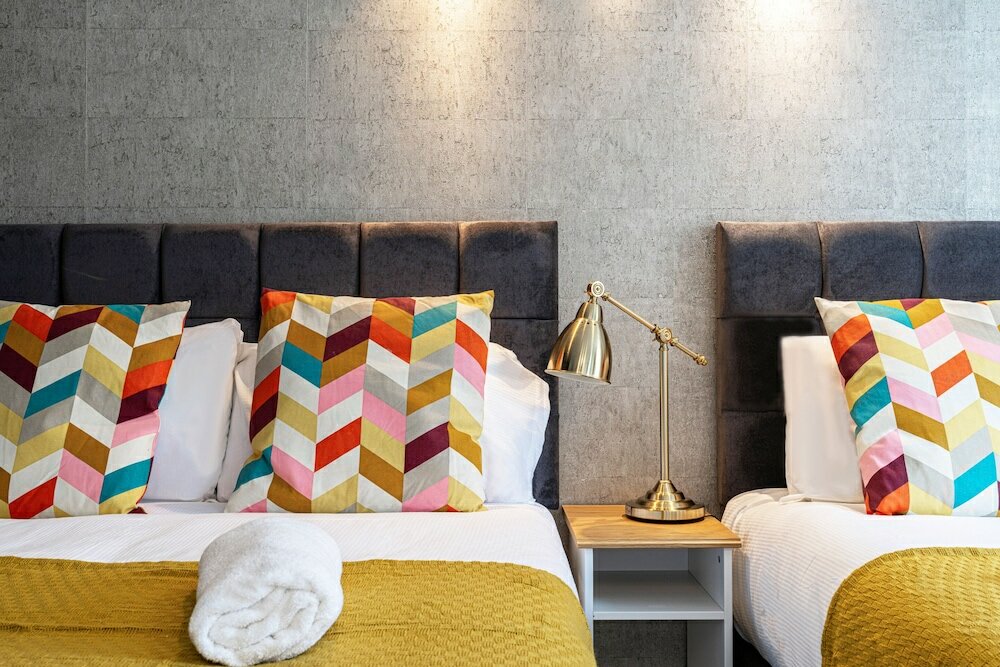 Фото Nice 3 Bedrooms Apartment Near Hyde Park & Oxford St