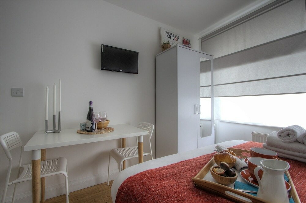 Фото R1 Medium Studio