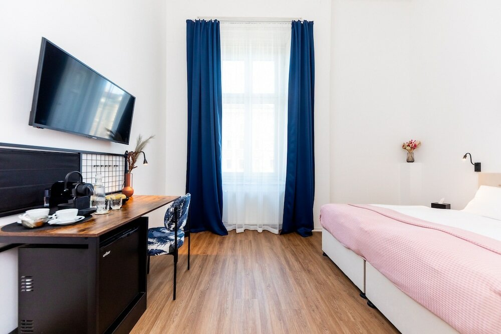 Фото Adagio Downtown Rooms