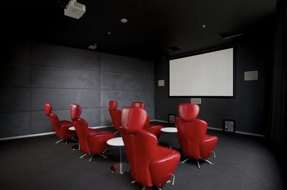 Фото Sky Point Tower - Private Apartments