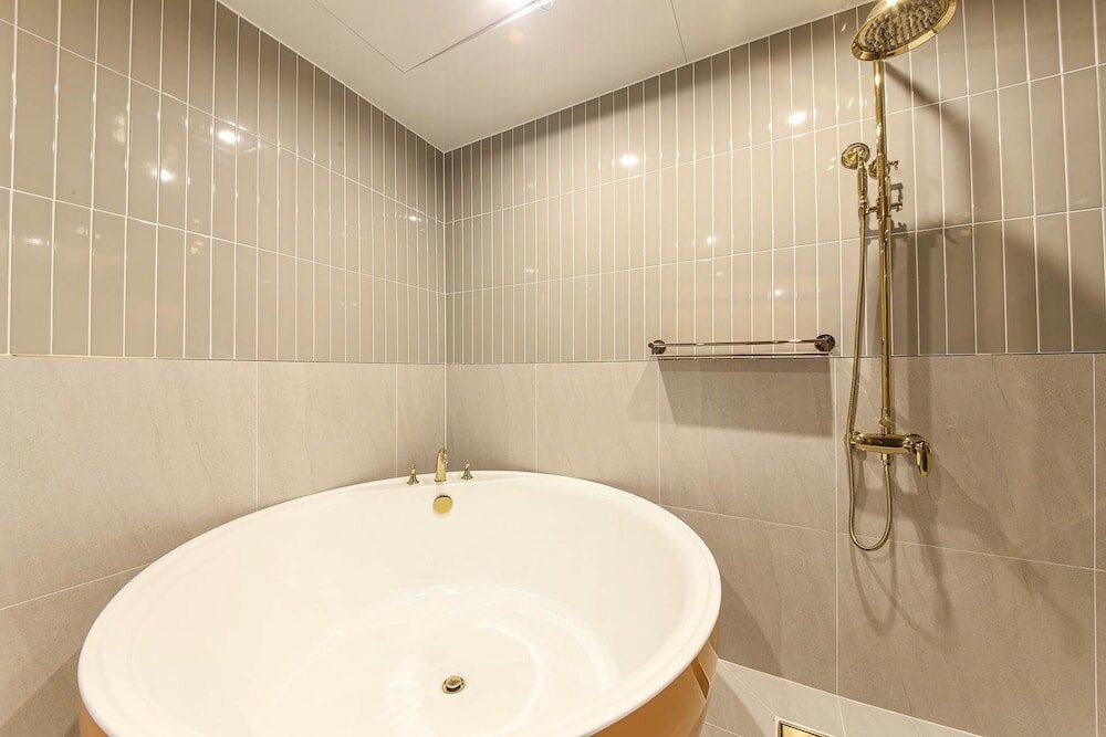 Фото Denbasta Premium Hotel Bumil