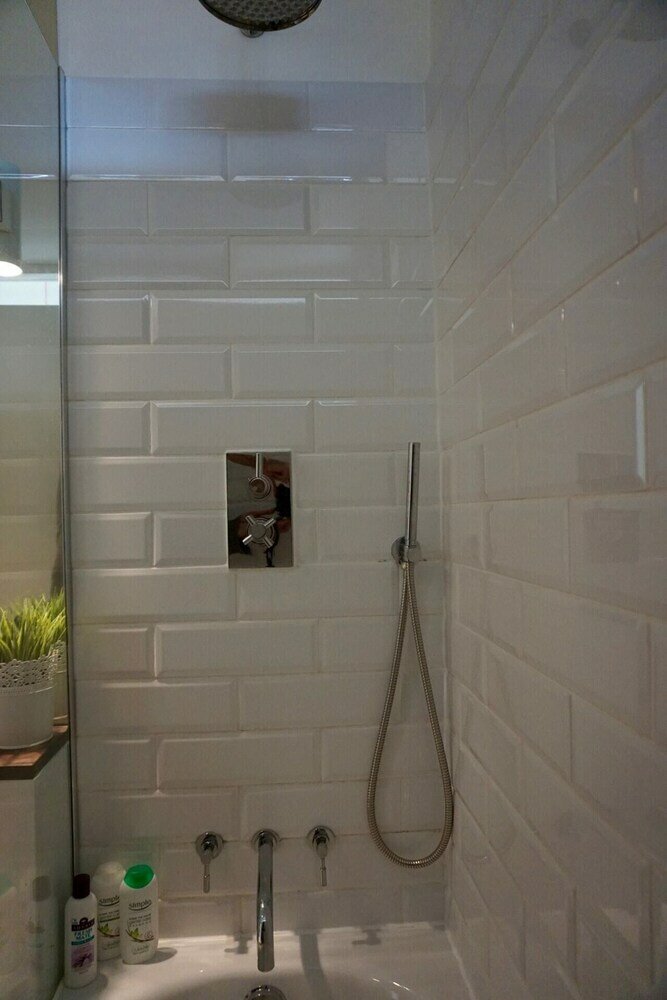 Фото Beautiful Canalside 1-bedroom Flat With Terrace