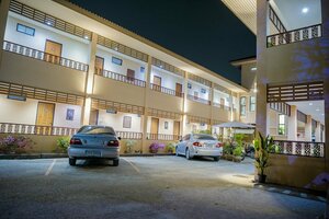 Апартаменты Banlanna Hotel Lampang