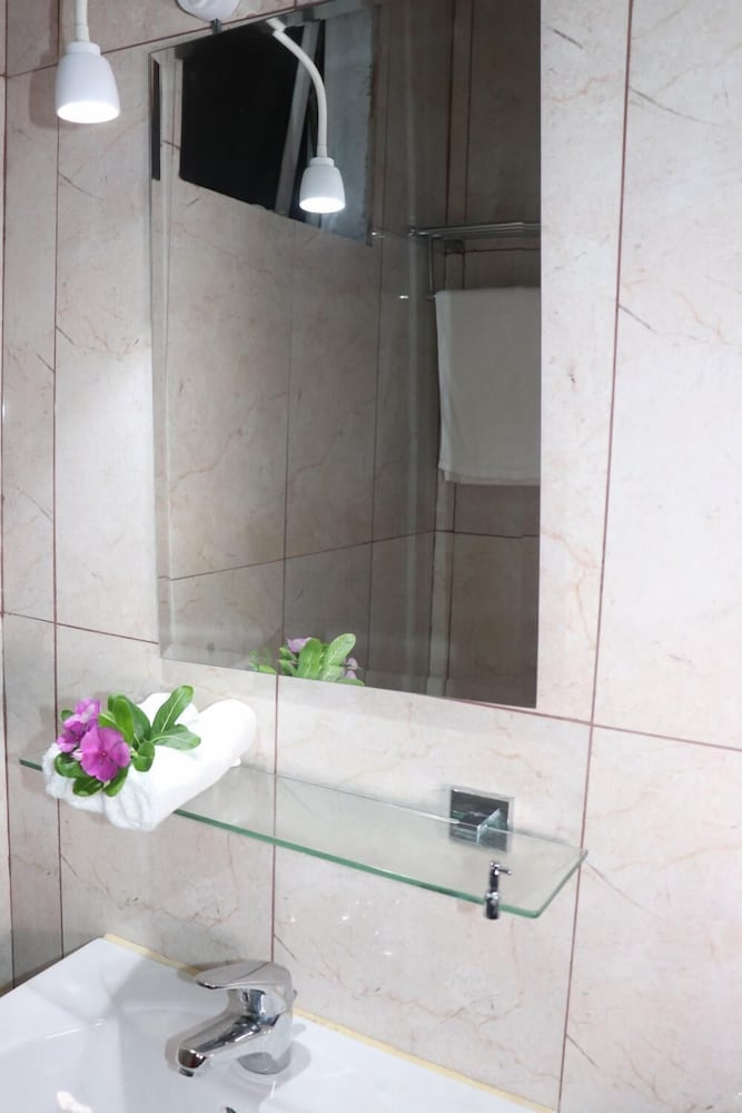 Фото Amadeo Beach Resort