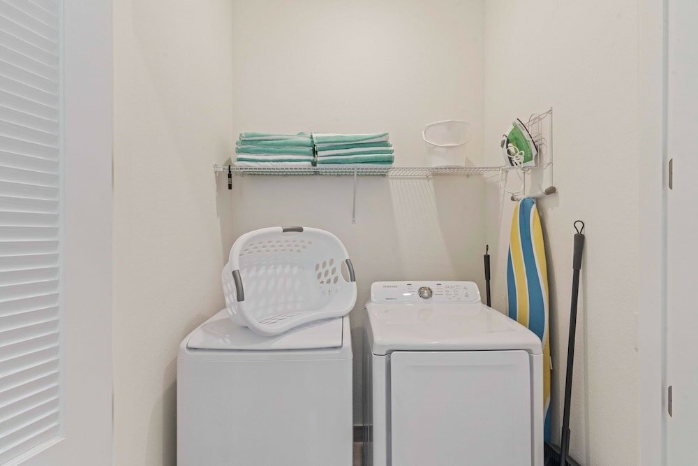 Фото 8000 Lost Shaker Lane