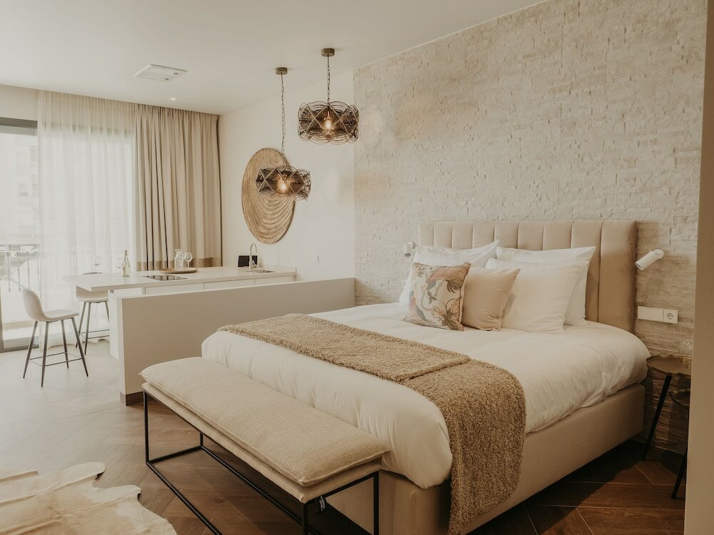 Фото Comfy Studios