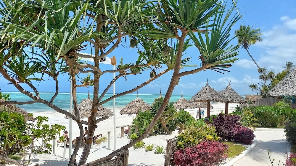 Фото Отель Ahg Sun Bay Mlilile Beach