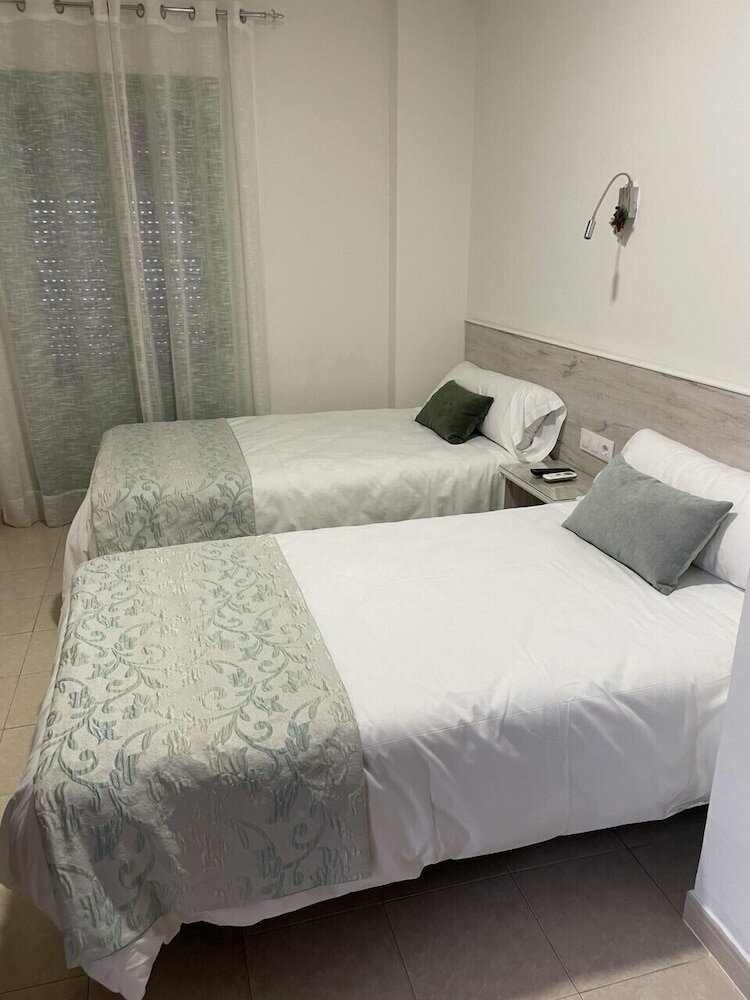 Фото Hostal Fleming